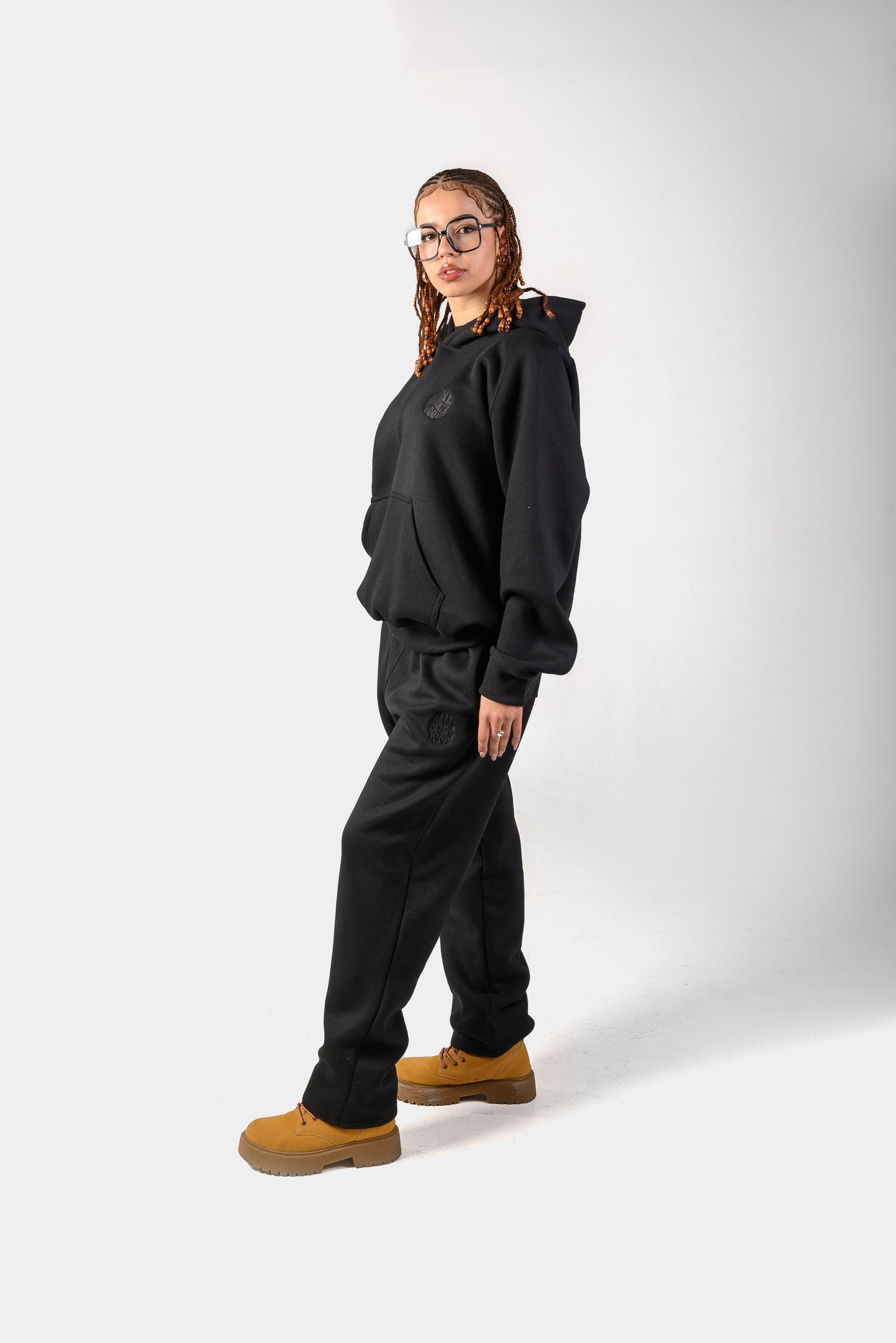BLACK TRACKSUIT