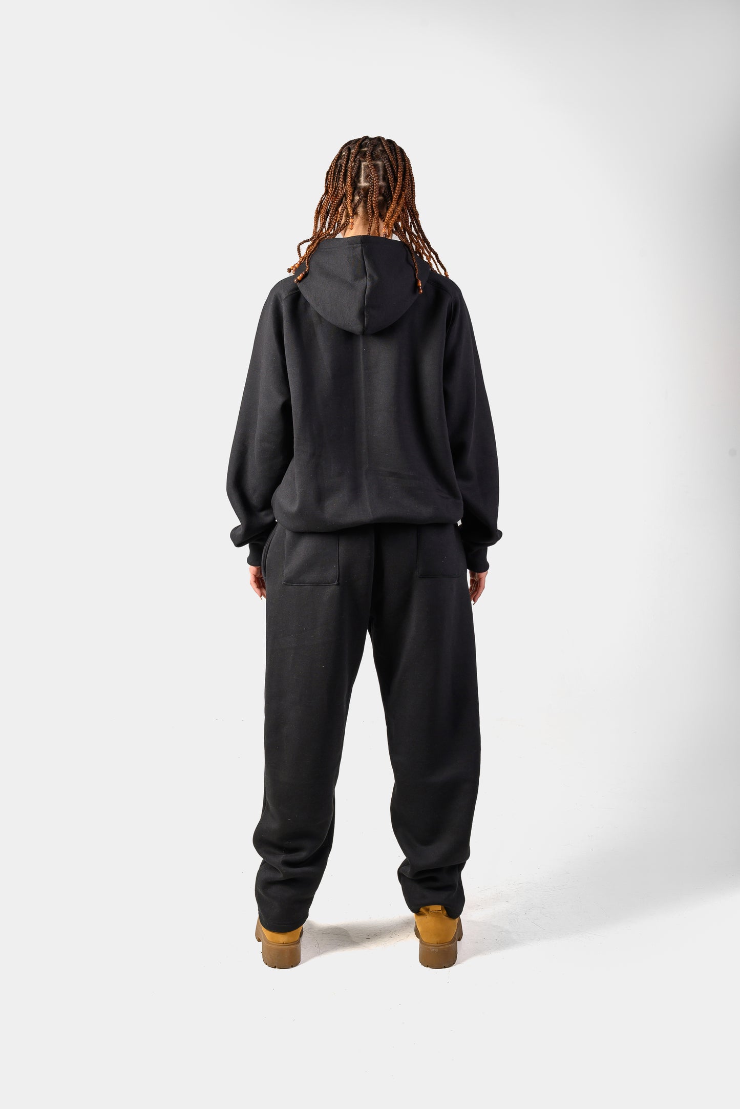 BLACK TRACKSUIT
